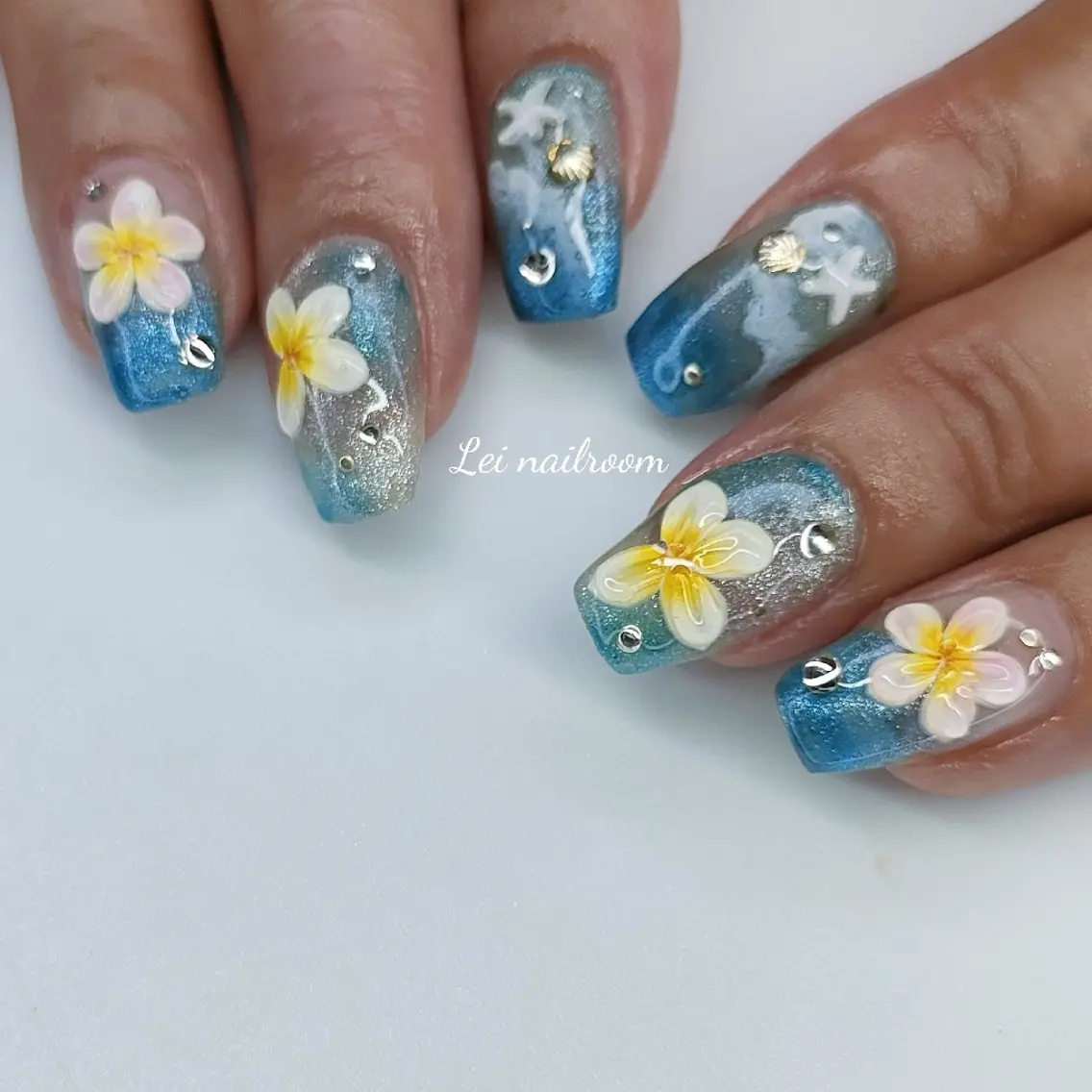 ネイル クリアネイル ぷっくりネイル lei🌼 nailroomのネイルデザイン