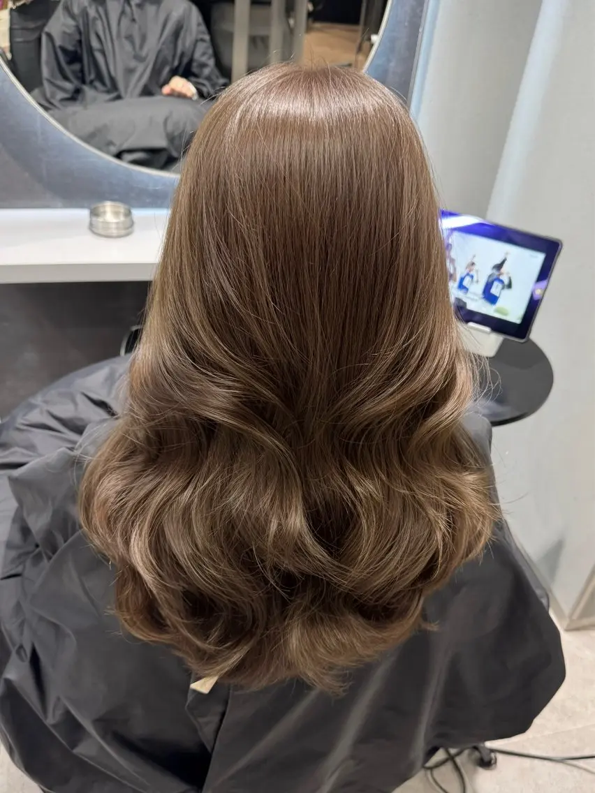 ロング カット ヘアカラー トリートメント 銀座/顔周りレイヤー 🤍kanohoのヘアスタイル