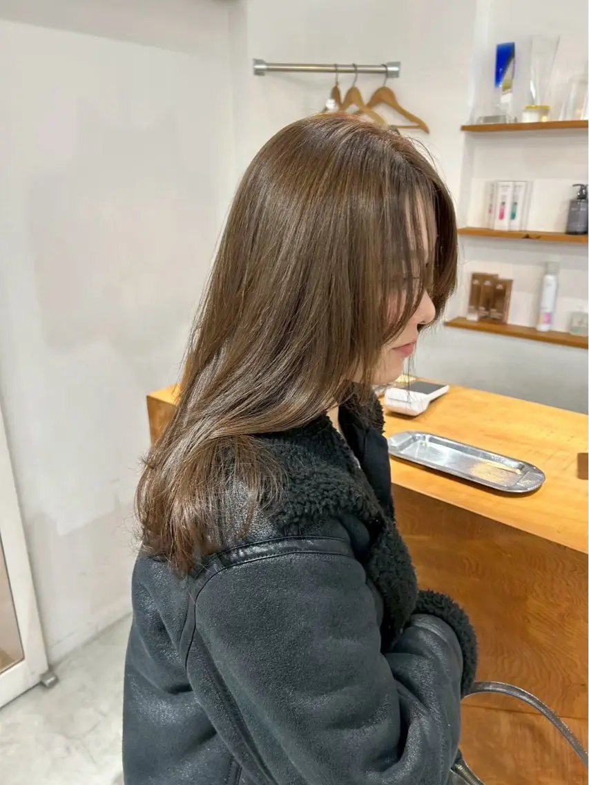 カラー ヘアカラー 岩井 綺良のヘアスタイル