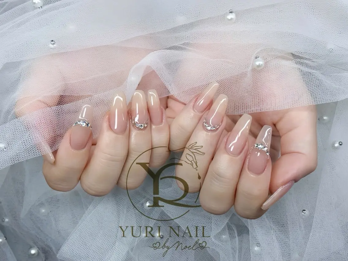 ネイル チークネイル フットネイル グラデーション 韓国ネイル 持ち込み ハンドネイル フットネイル ハンドケア YURI Nail NARITAのネイルデザイン