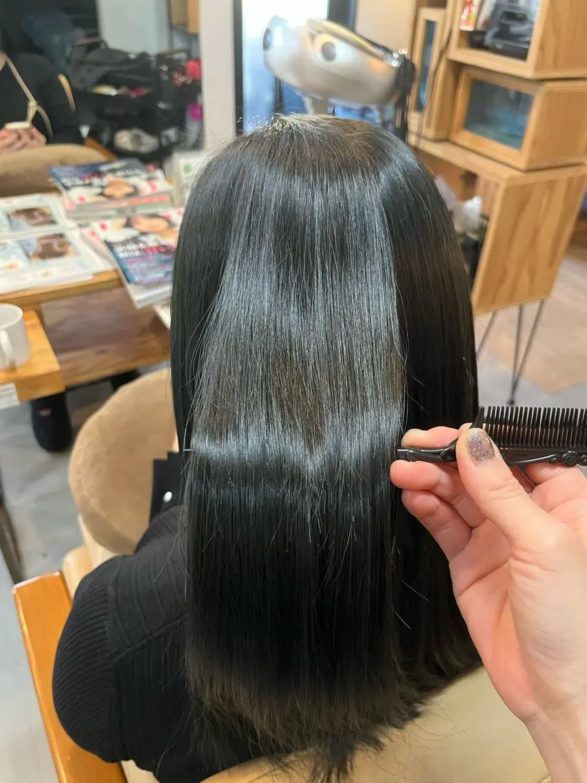 ミディアム アッシュ カット ヘアカラー トリートメント 阪神西宮★JUNO 川﨑温子のヘアスタイル