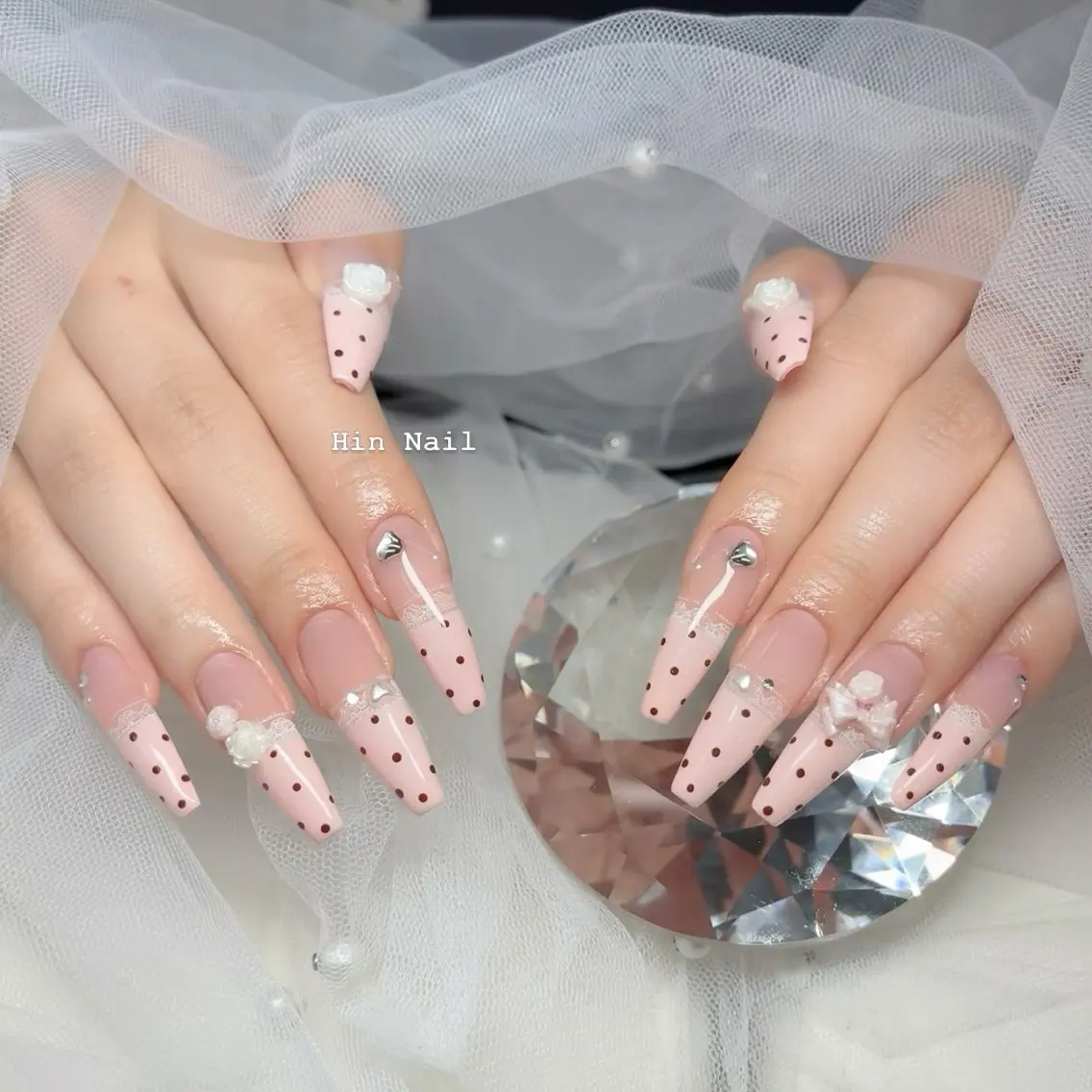 ネイル ハンドネイル HIN NAILのネイルデザイン