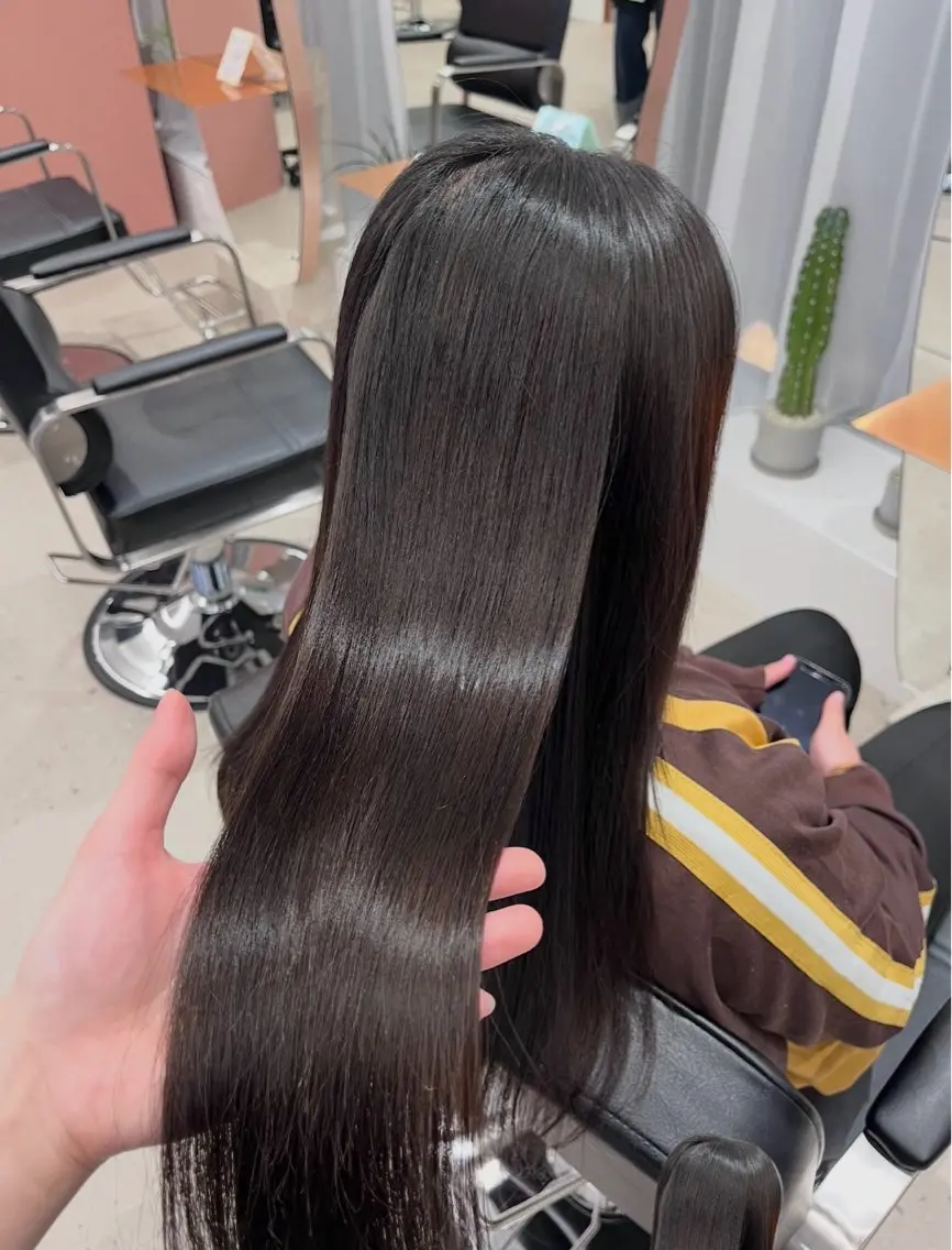 ロング 髪質改善 柳本 瑠実のヘアスタイル