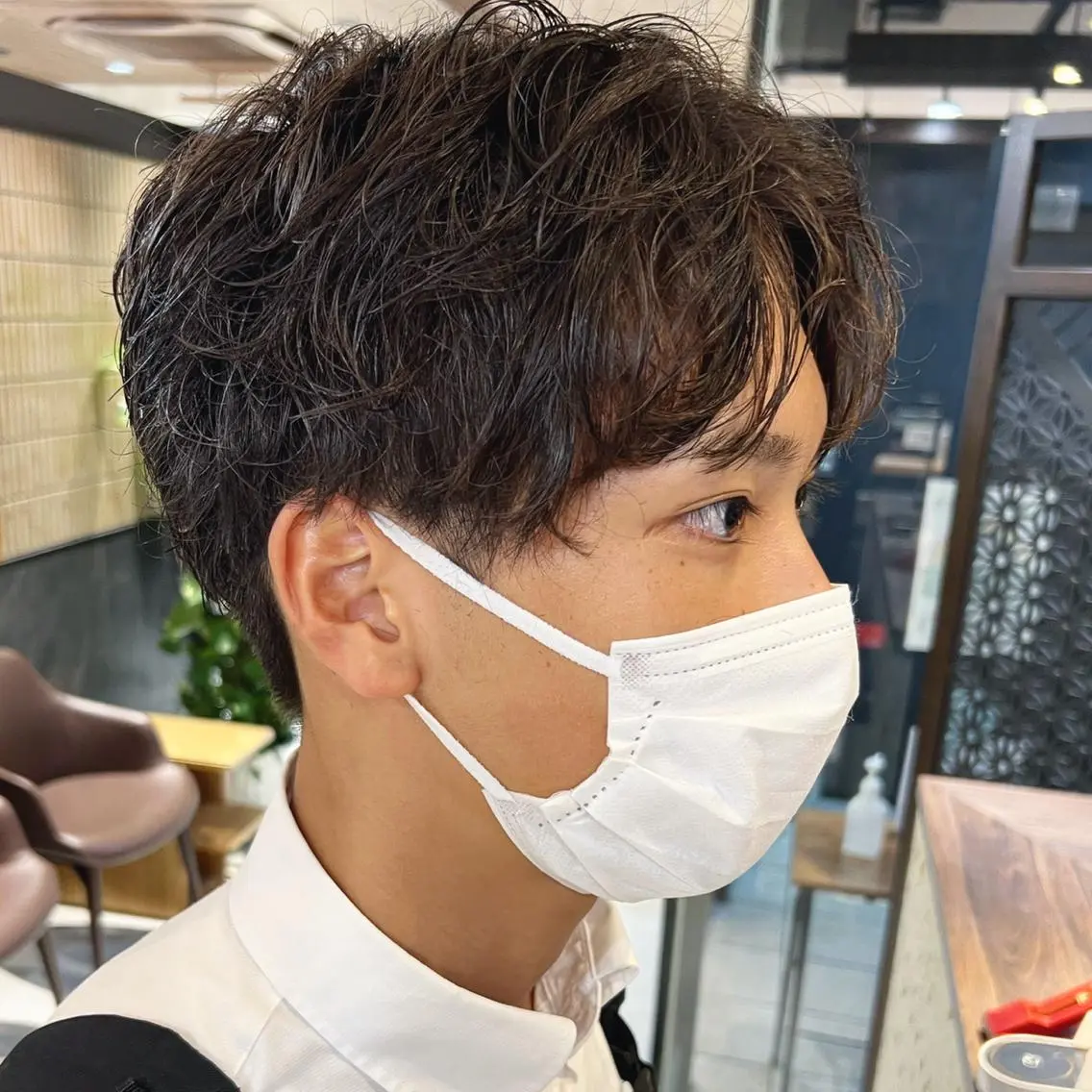ショート パーマ メンズ センターパート メンズパーマ ニュアンスパーマ カット パーマ トリートメント ヘアセット 丁寧なカウンセリング 🌿Chiemi🌿のヘアスタイル