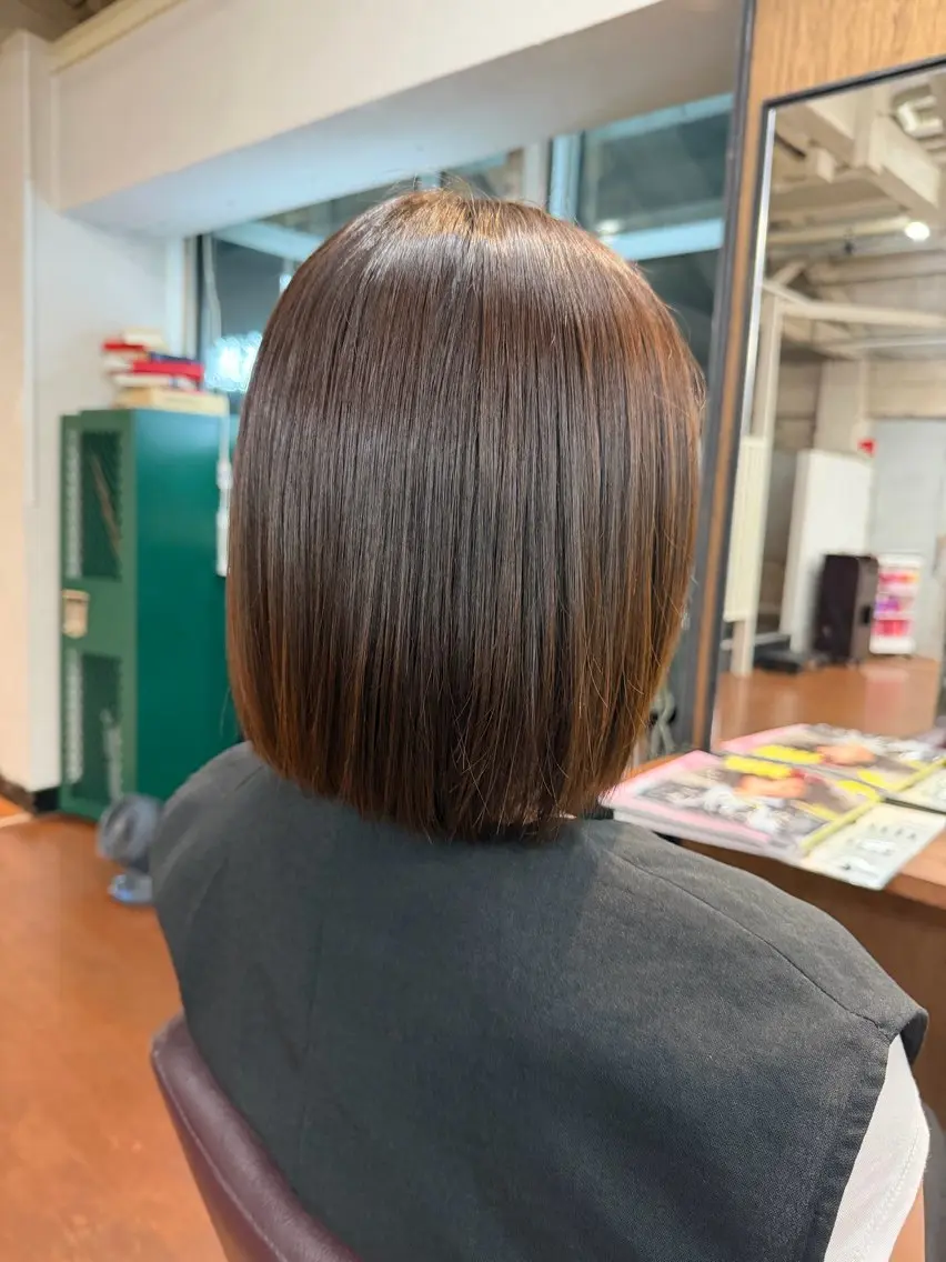 ミディアム カラー ブラウンカラー ボブ Its hairartistのヘアスタイル