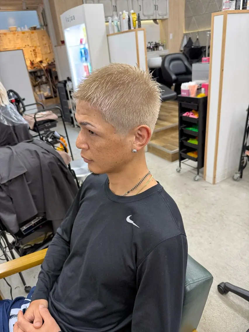 ショート カラー パーマ メンズ ヘアカラー 八谷 将平のヘアスタイル