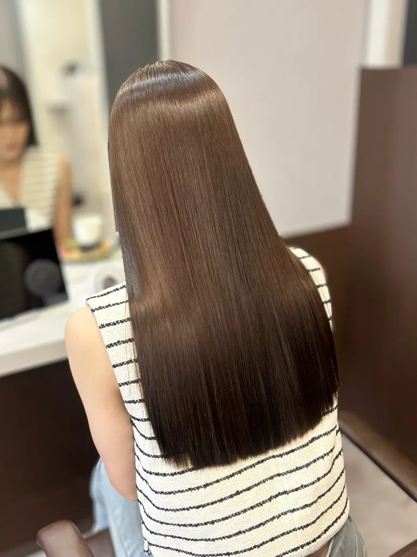 【お出かけ前に🛍️】前髪カット+艶カラー+クイックトリートメントの写真