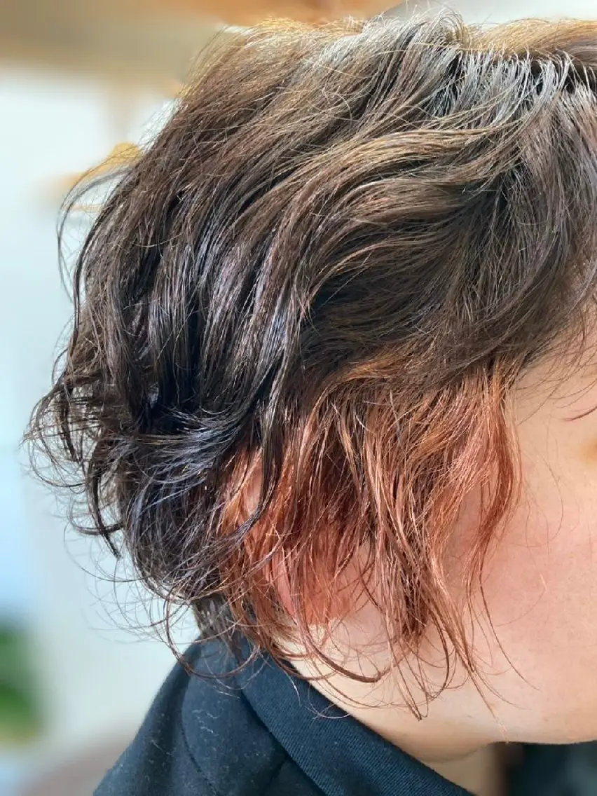 カラー ブラウンカラー インナーカラー ピンクカラー Threege スリージェのヘアスタイル
