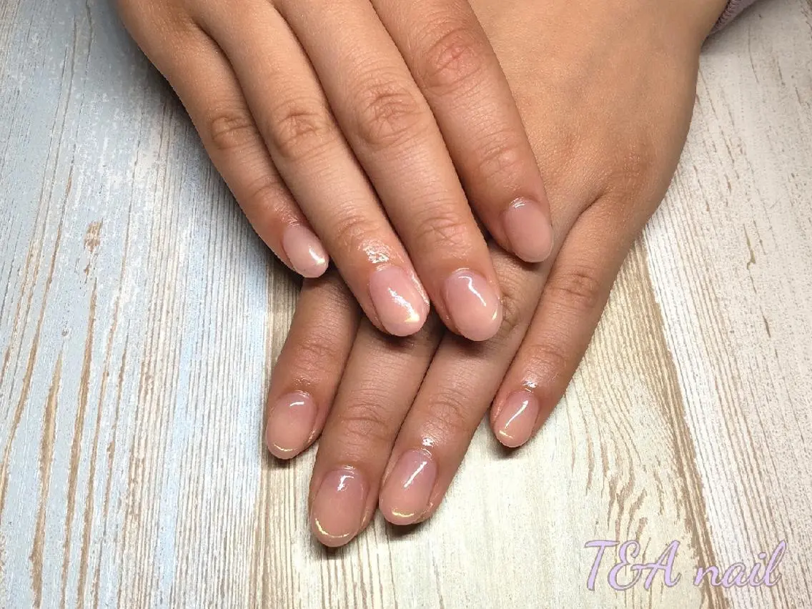 ミディアム ネイル オーロラネイル フレンチネイル ジェルネイル キラキラネイル ニュアンスネイル T&A nailのネイルデザイン
