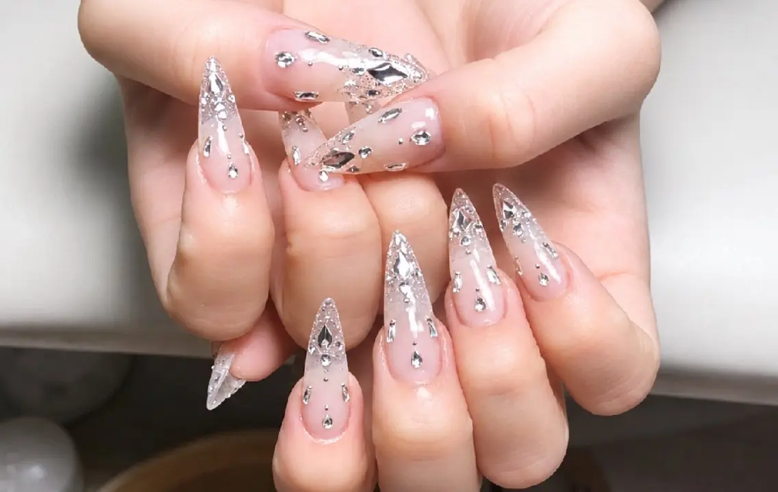 ネイル クリアネイル 長さ出し キラキラネイル 韓国ネイル ラメ(グリッター) ハンドネイル 高山ルコ(NAIL) 店長のネイルデザイン