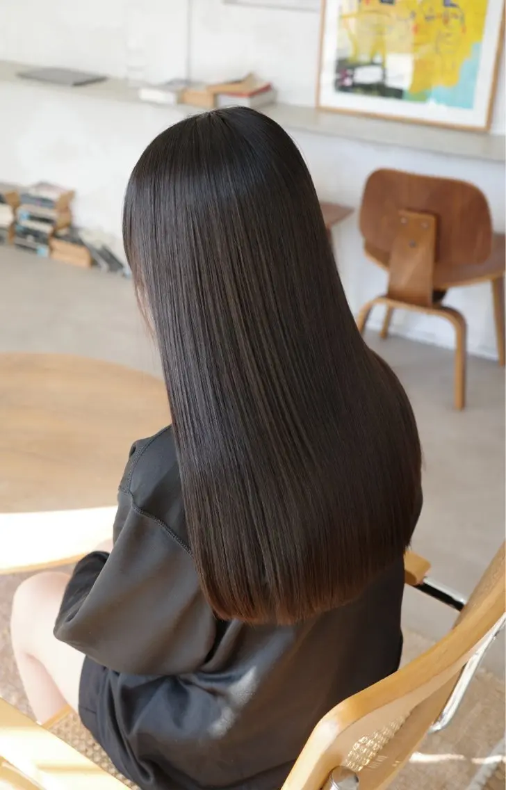 ロング モトムラ アミのヘアスタイル