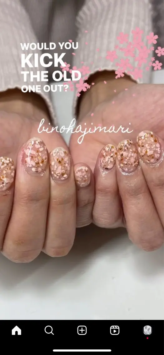 ネイル アートネイル フラッシュネイル ラメ(グリッター) シルバー 春ネイル ♡Bivi♡自爪に 優しいネイルサロンのネイルデザイン