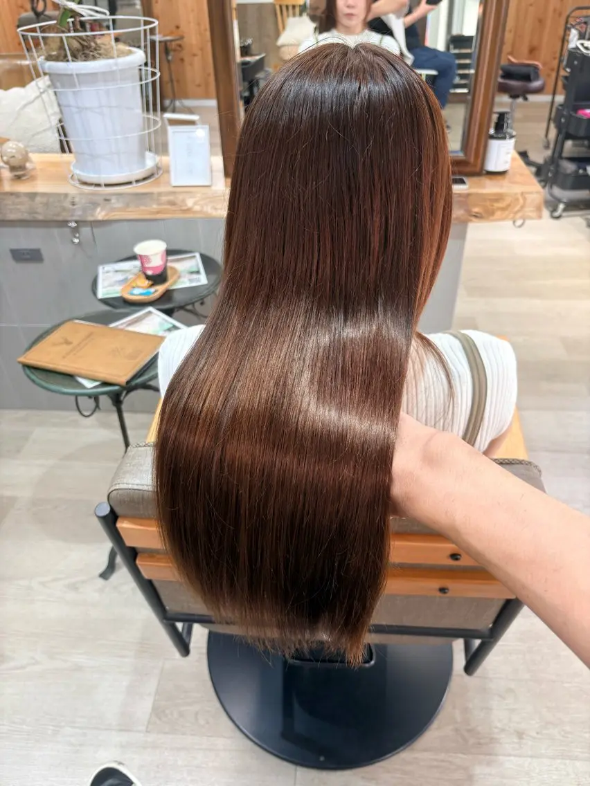 カット+カラー+艶髪2ステップトリートメント ¥10,700の写真