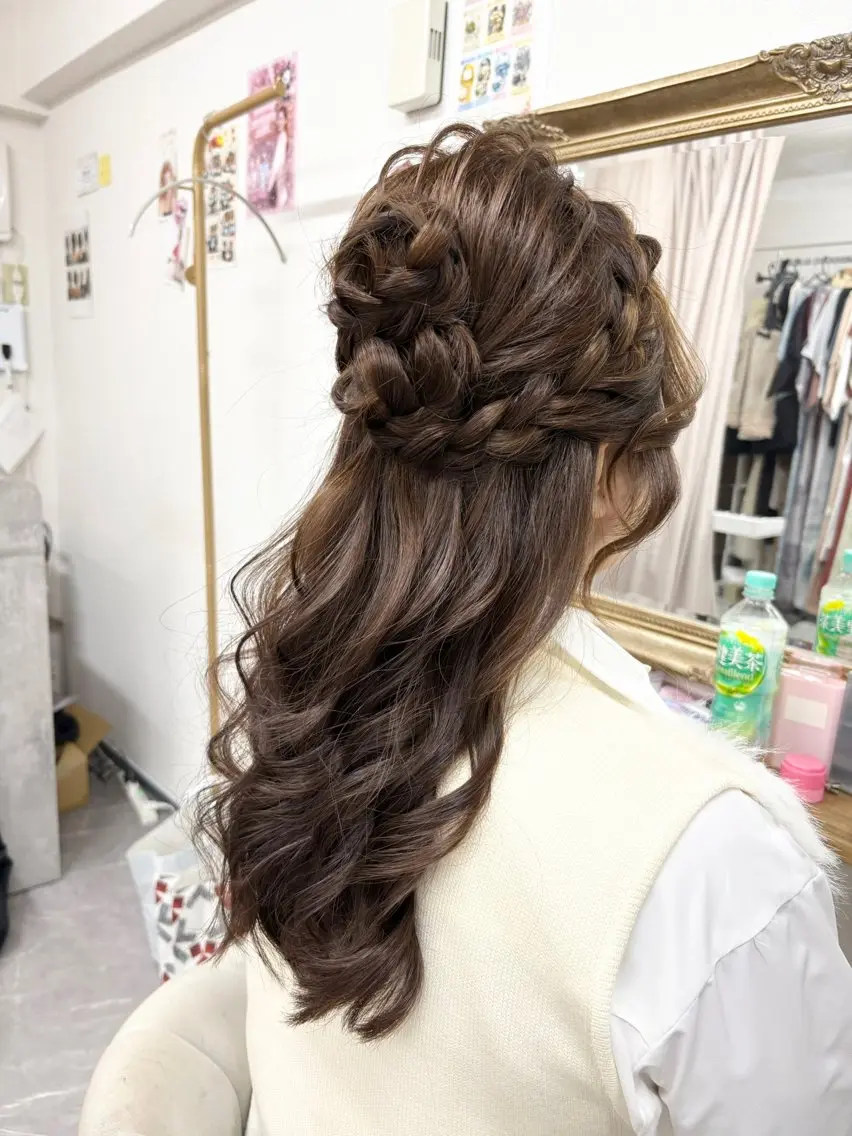 ヘアアレンジ ハーフアップ ヘアセット ヘアサロン ミカヅキのヘアスタイル
