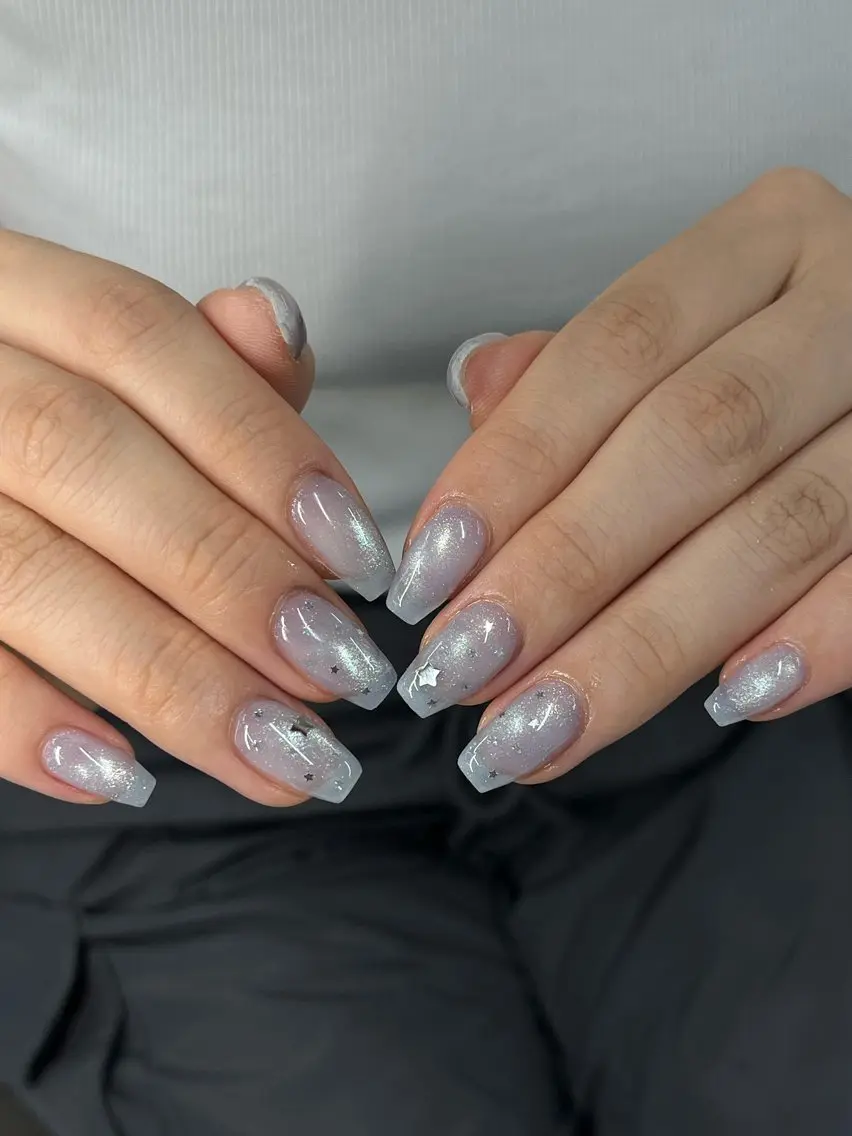 ネイル ブルー キラキラネイル ハンドネイル schon 🎀saraのネイルデザイン