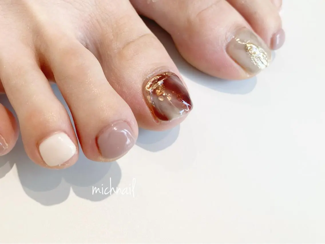 ネイル フットネイル ニュアンスネイル eni. by michのネイルデザイン