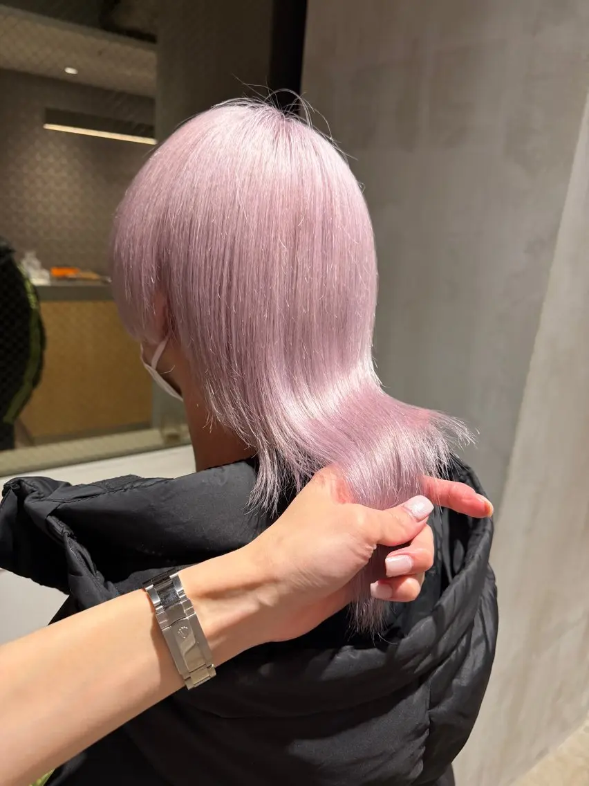 ミディアム カラー アッシュ アッシュグレー ベージュカラー ブリーチ ブロンド ヘアカラー トリートメント 【ときめき屋さん🎀 ハイトーン大和🎀】のヘアスタイル