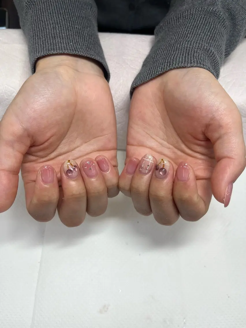 ネイル ハンドネイル . suzunaのネイルデザイン