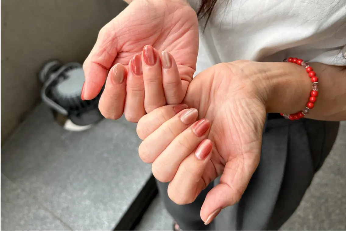 ネイル ハンドネイル 長谷川 奈緒美のネイルデザイン