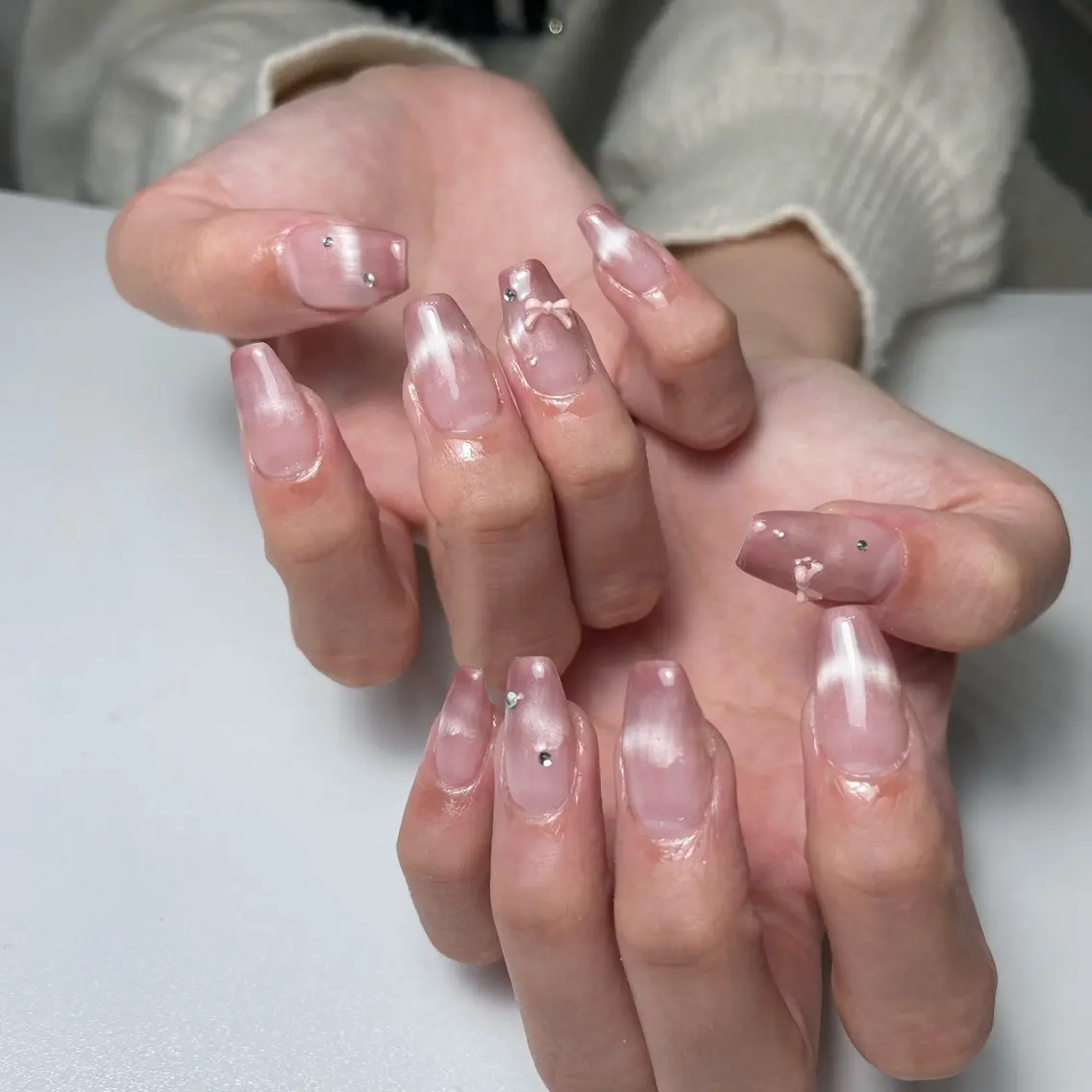 ネイル ブルー チークネイル フラッシュネイル フットネイル ジェルネイル ハンドネイル Sugar. ひかり໒꒱˚.*のネイルデザイン