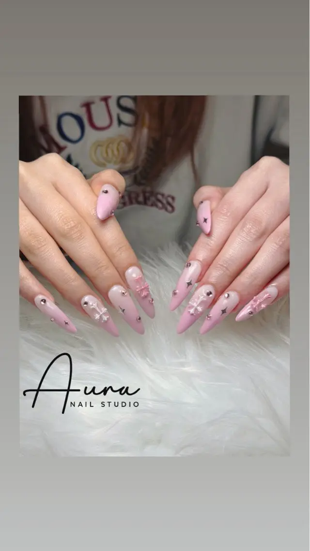 ネイル ハンドネイル Aura Nail Studioのネイルデザイン