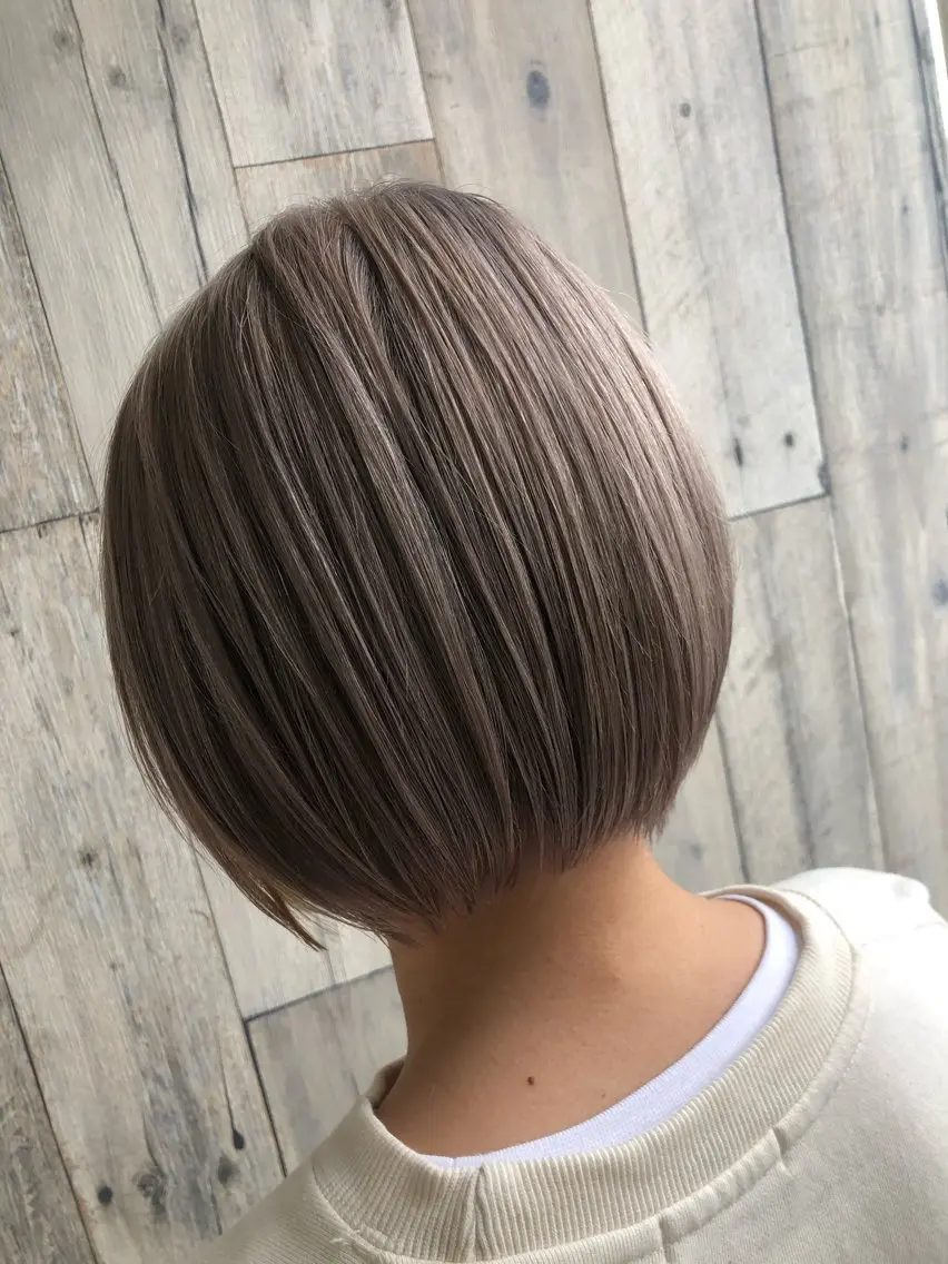 ショート カラー カット ヘアカラー トリートメント RAISE by_WHITEのヘアスタイル
