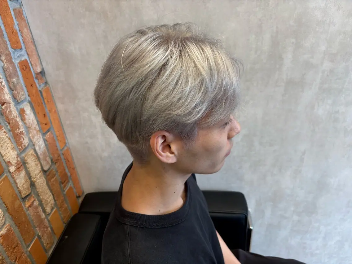 ショート カラー メンズ ヘアカラー tokute 片岡心🐥のヘアスタイル