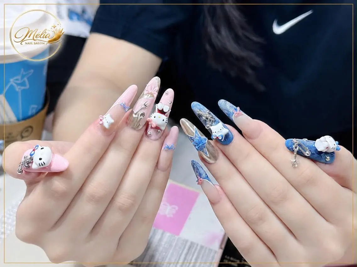 ネイル 韓国ネイル ロングネイル 持ち込み シルバー スーパーロングネイル Melia Nail Nambaのネイルデザイン