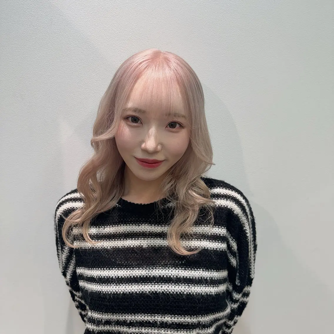 ミディアム 髪質改善 ヘアカラー 顔周りレイヤー/新宿 /モテ艶カラー/航介のヘアスタイル