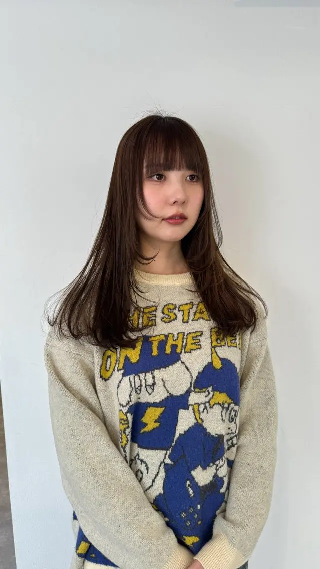 セミロング カラー ブラウンカラー オリーブブラウン 顔まわりレイヤー レイヤーカット Seeknext // Rukaのヘアスタイル