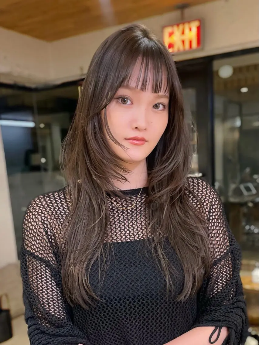 ロング カラー ベージュカラー グレージュ オリーブベージュ オリーブカラー オリーブグレージュ レイヤー/透明感 カラー/Tamakiのヘアスタイル