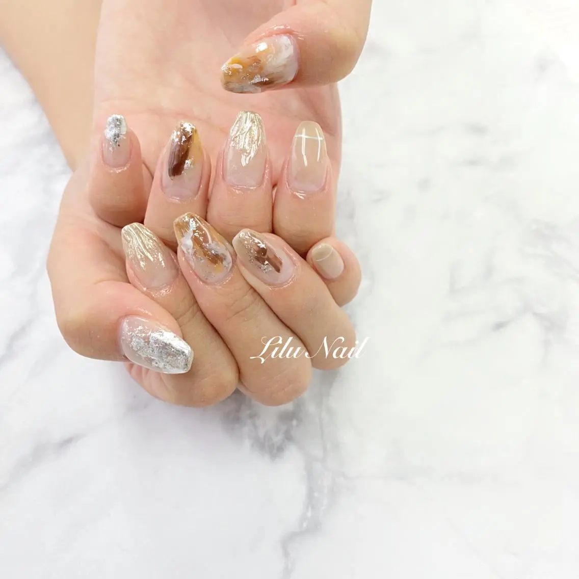 ネイル ニュアンスネイル モチの良さ◉ フィルインネイル♡のネイルデザイン