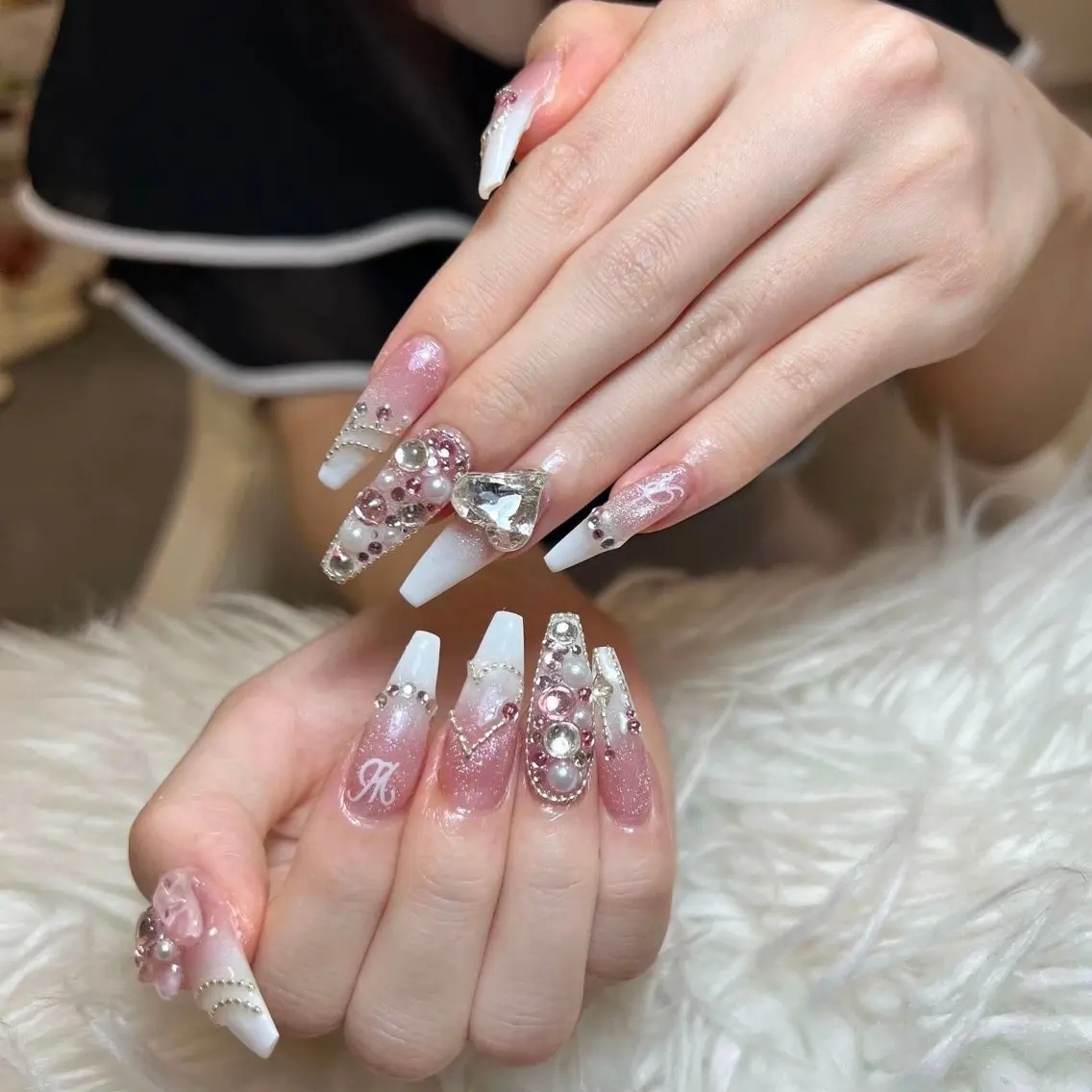 ネイル ハンドネイル ANH NAIL ゴテゴテ専門店💎のネイルデザイン
