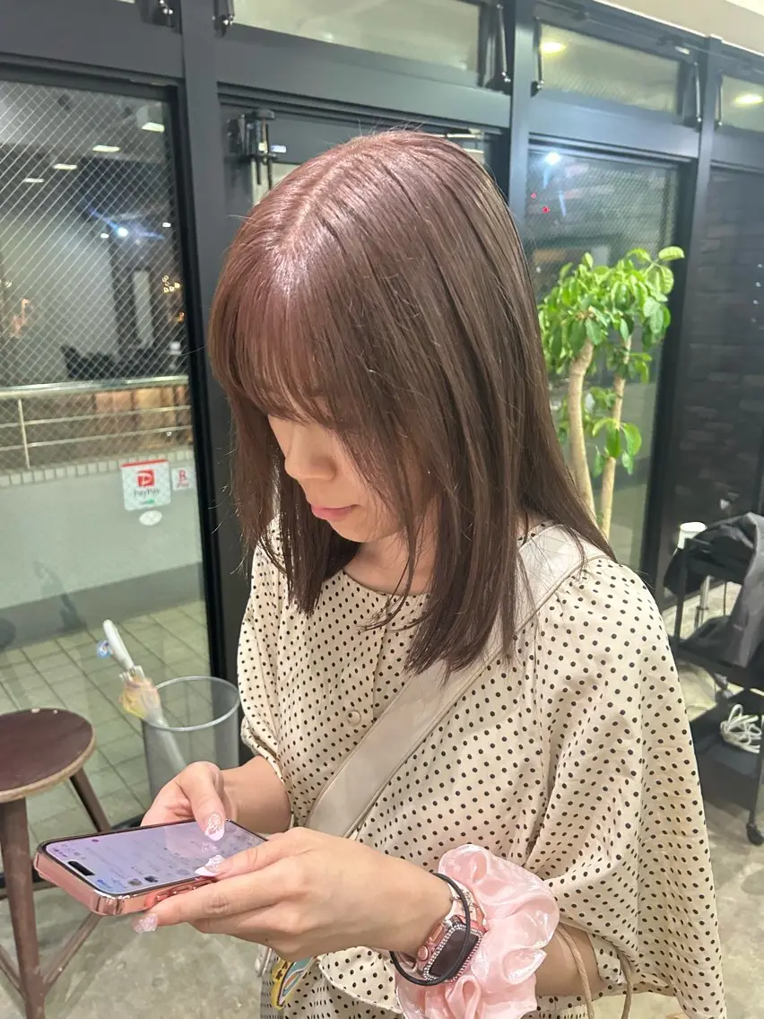 カラー ベージュカラー ピンクカラー ピンクベージュ ヘアカラー キラ/縮毛矯正 /透け感カラー/天神のヘアスタイル