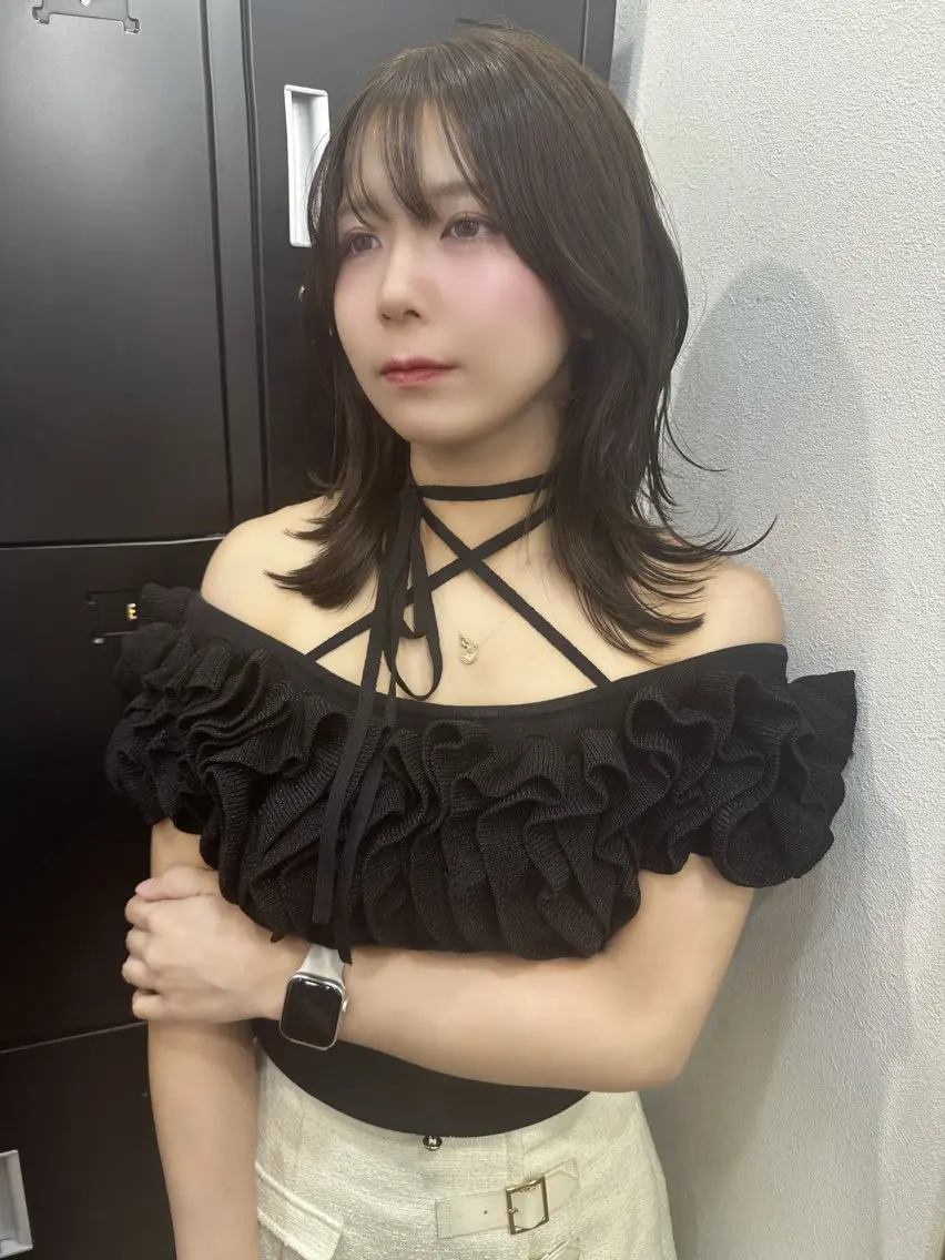 セミロング カラー レイヤーカット AIRI layer cut hairのヘアスタイル