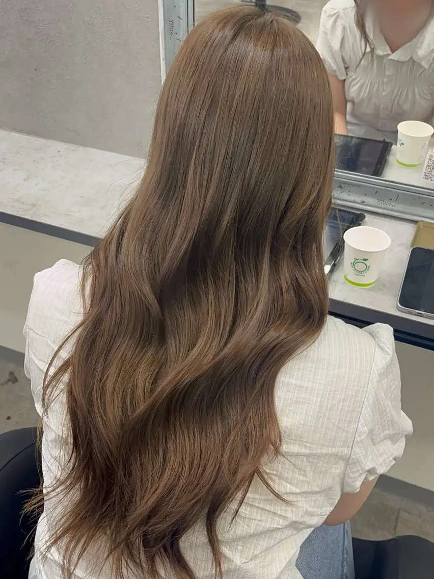 ロング Maia🦋 博多 透明感カラーのヘアスタイル