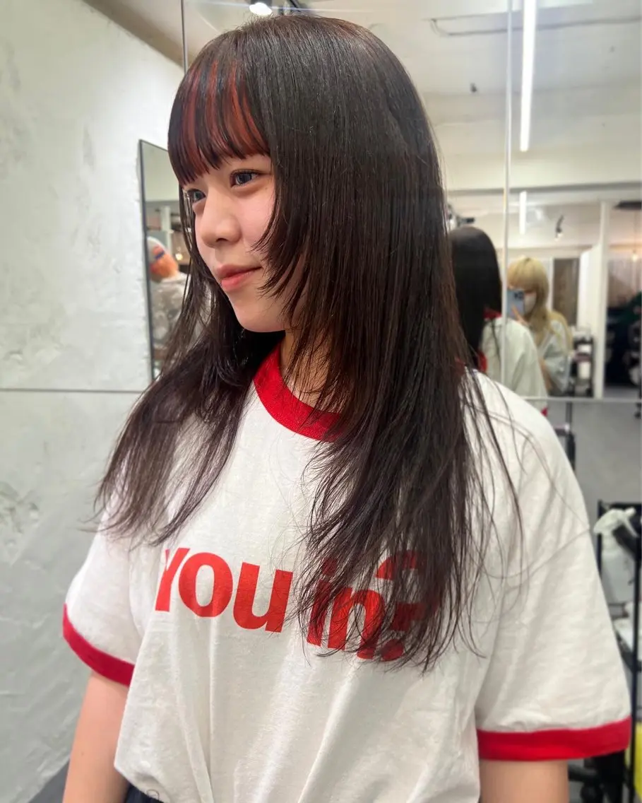 ロング カラー パーマ ヘアアレンジ メンズ キッズ ネイル マツエク・マツパ アイブロウ ウルフレイヤーカット /チヒロのヘアスタイル