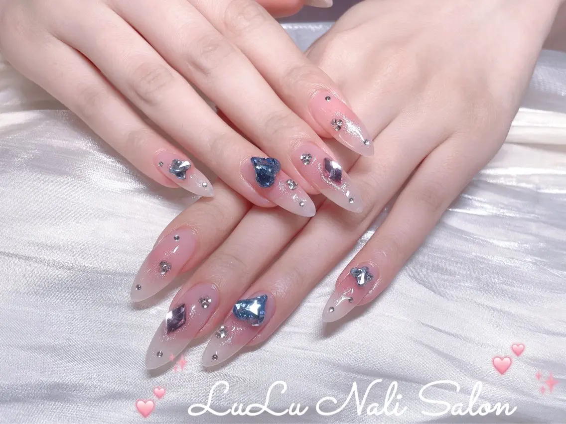 ネイル ハンドネイル LuLu ネイルサロンのネイルデザイン