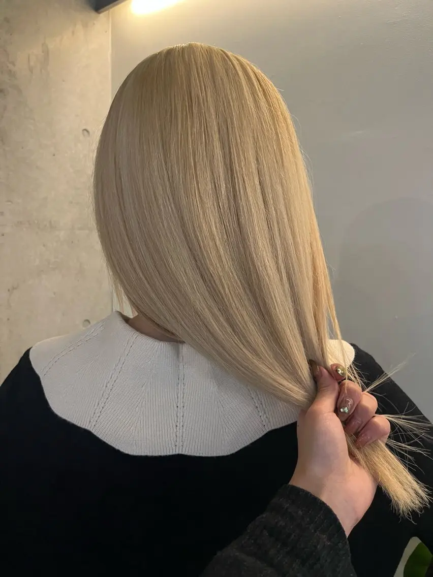 ミディアム 髪質改善 レイヤーカット\ウル フ chinatsuのヘアスタイル