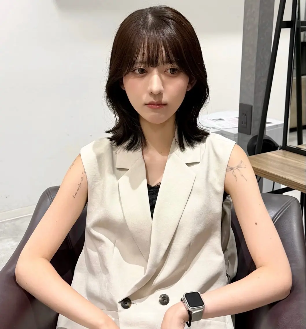 ミディアム カラー ブラウンカラー ヘアカラー トリートメント 紅都🫧 透明感水光カラーのヘアスタイル