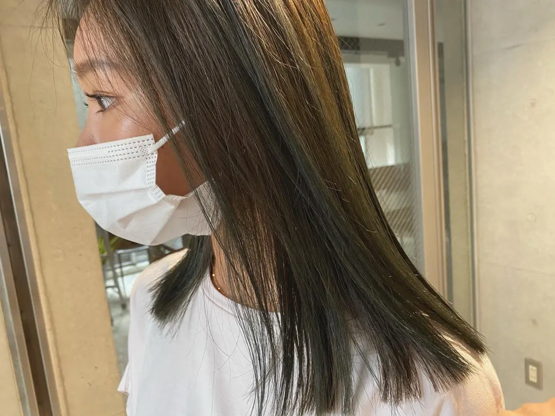ミディアム ハイライト 山本 銘子のヘアスタイル