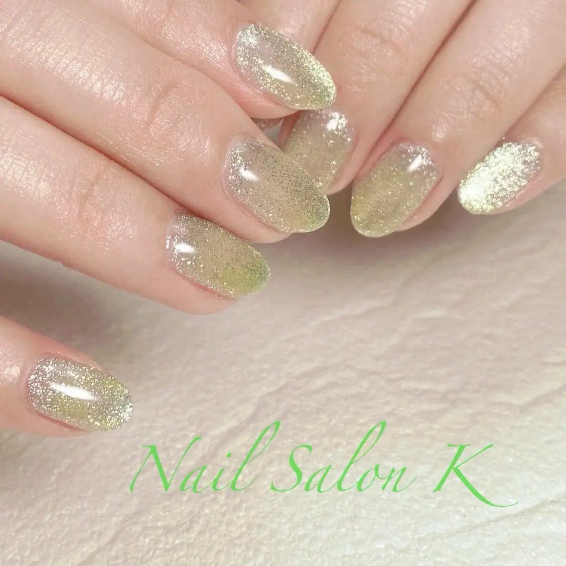 ネイル ドット フラッシュネイル グリーン マグネットネイル ハンドネイル Nail Salon K 🧸美爪育成のネイルデザイン