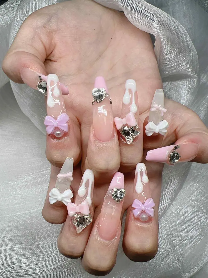 ネイル 長さ出し グラデーション 卒業式 キラキラネイル マグネットネイル ハンドネイル Lee Nailsのネイルデザイン