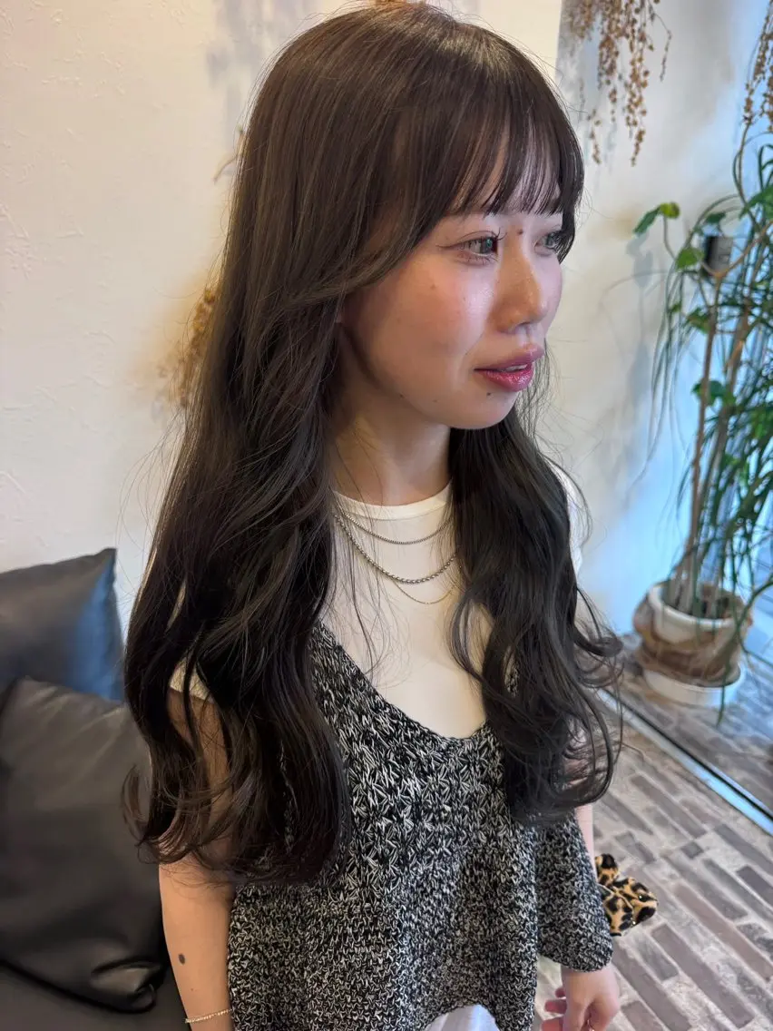 ロング カラー ベージュカラー オリーブベージュ カット ヘアカラー トリートメント m ā l o.🌷 サカモトマイコのヘアスタイル