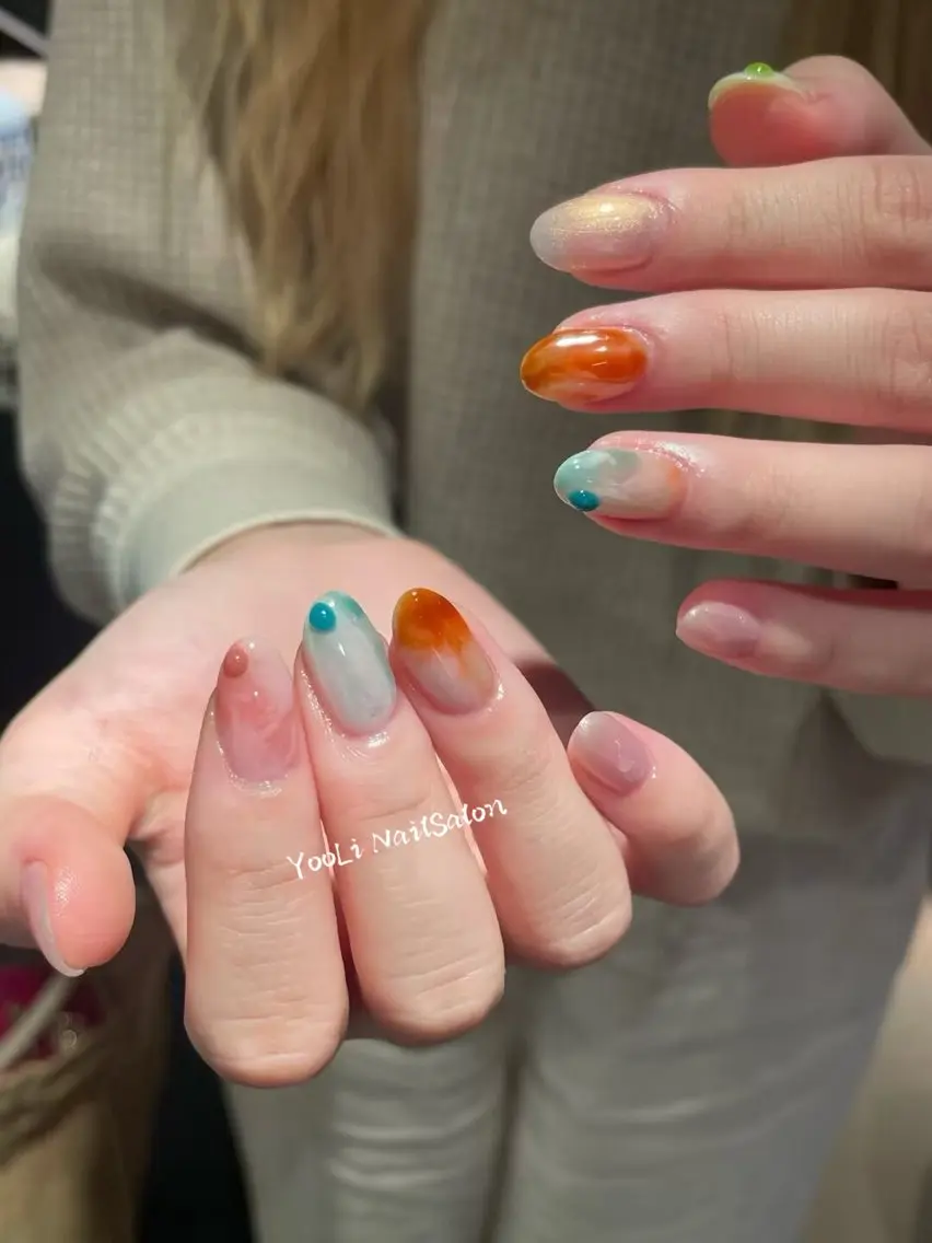 ネイル アートネイル オーロラネイル チークネイル フレンチネイル ガラスフレンチ 🎀🎀YooLi Nail Salonのネイルデザイン