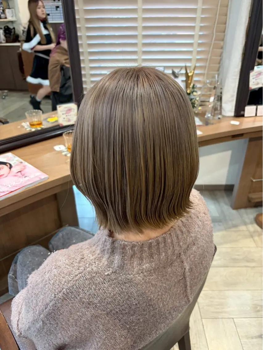 ショート ヘアカラー 木場 麗咲のヘアスタイル