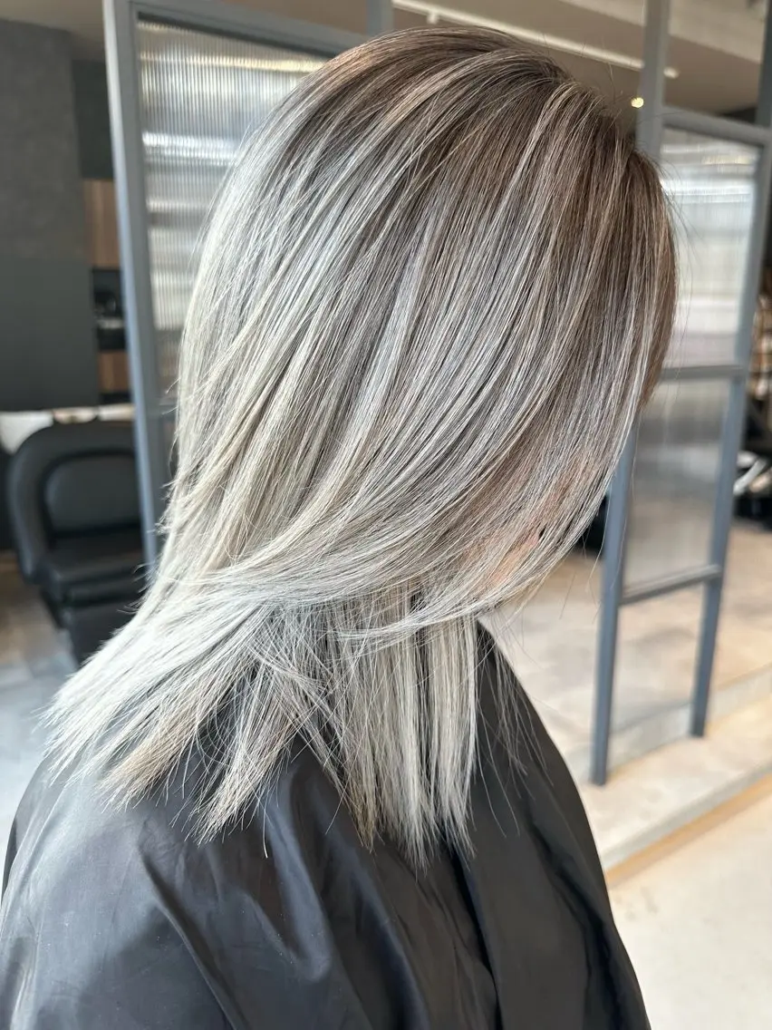 ミディアム カラー ヘアカラー トリートメント 井上 一平のヘアスタイル