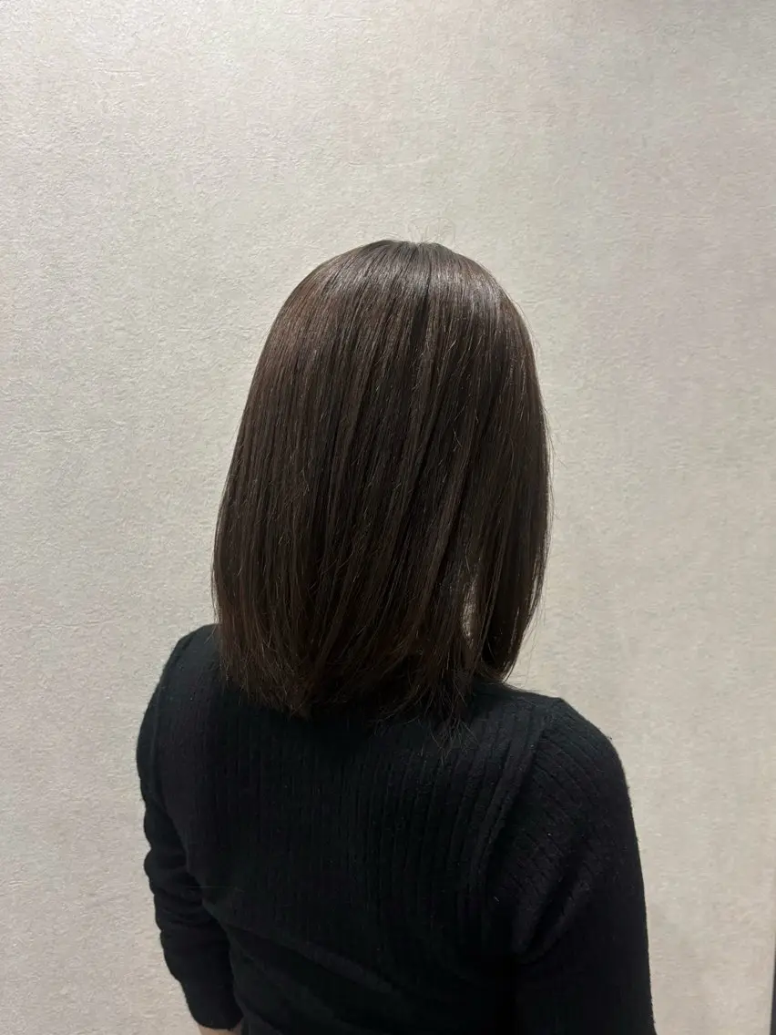 セミロング KOE 表参道 もなのヘアスタイル
