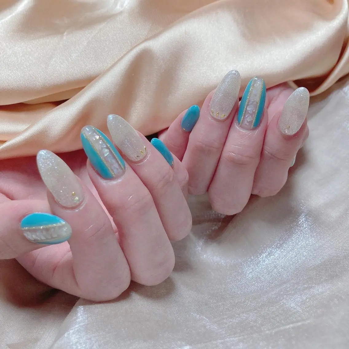 ネイル ハンドネイル Blowe ニュアンスのネイルデザイン