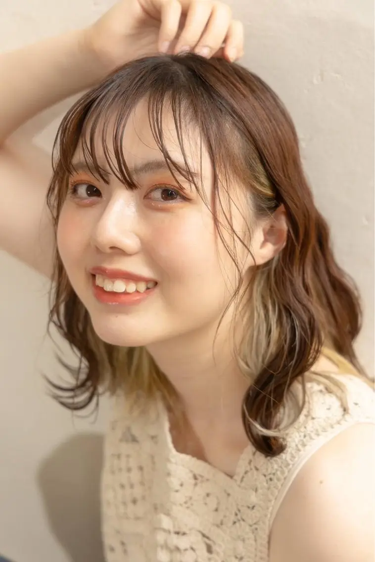 ミディアム カラー 髪質改善美容師 🪽YOSSYのヘアスタイル